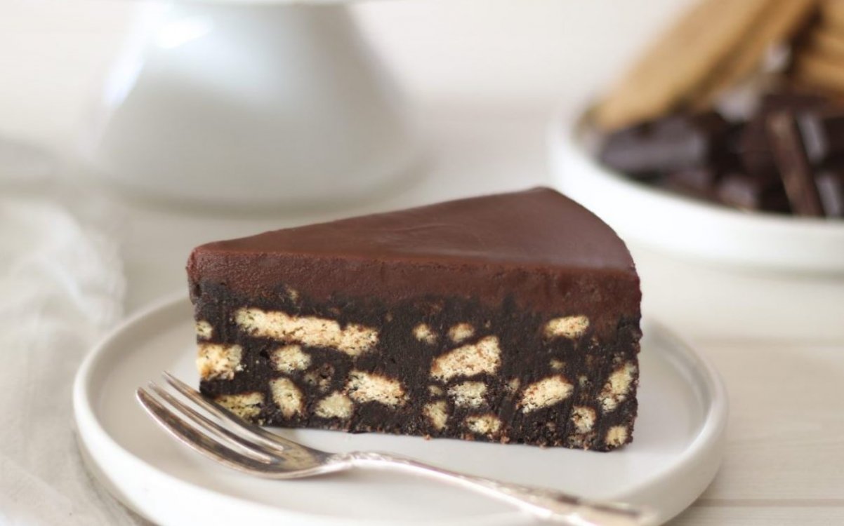 Шоколадный торт из печенья без выпечки рецепт пошагово с фото - как приготовить?